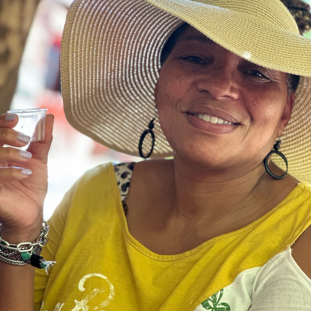 Meet your Posher, Toya